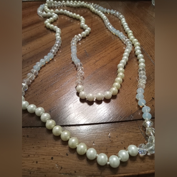 Crystal and Faux Pearl Knotted Long Necklace - Picture 5 of 6